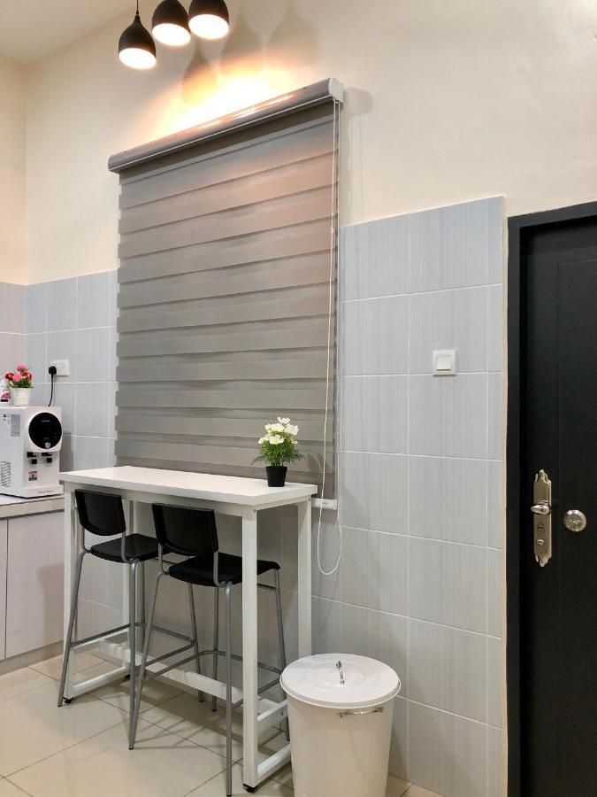 Rumahku Homestay, Taman Jasin Perdana Экстерьер фото