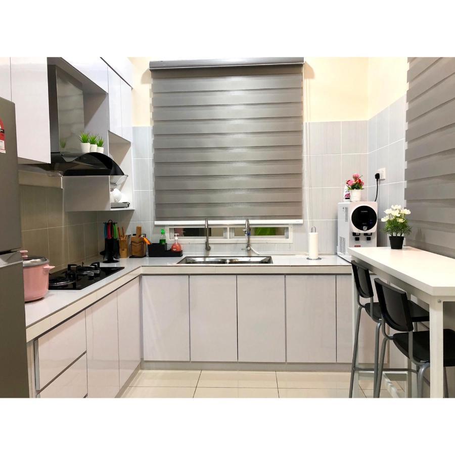 Rumahku Homestay, Taman Jasin Perdana Экстерьер фото